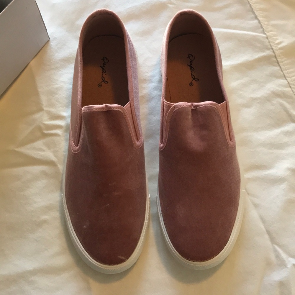 Blush Velvet Slip-on Shoes